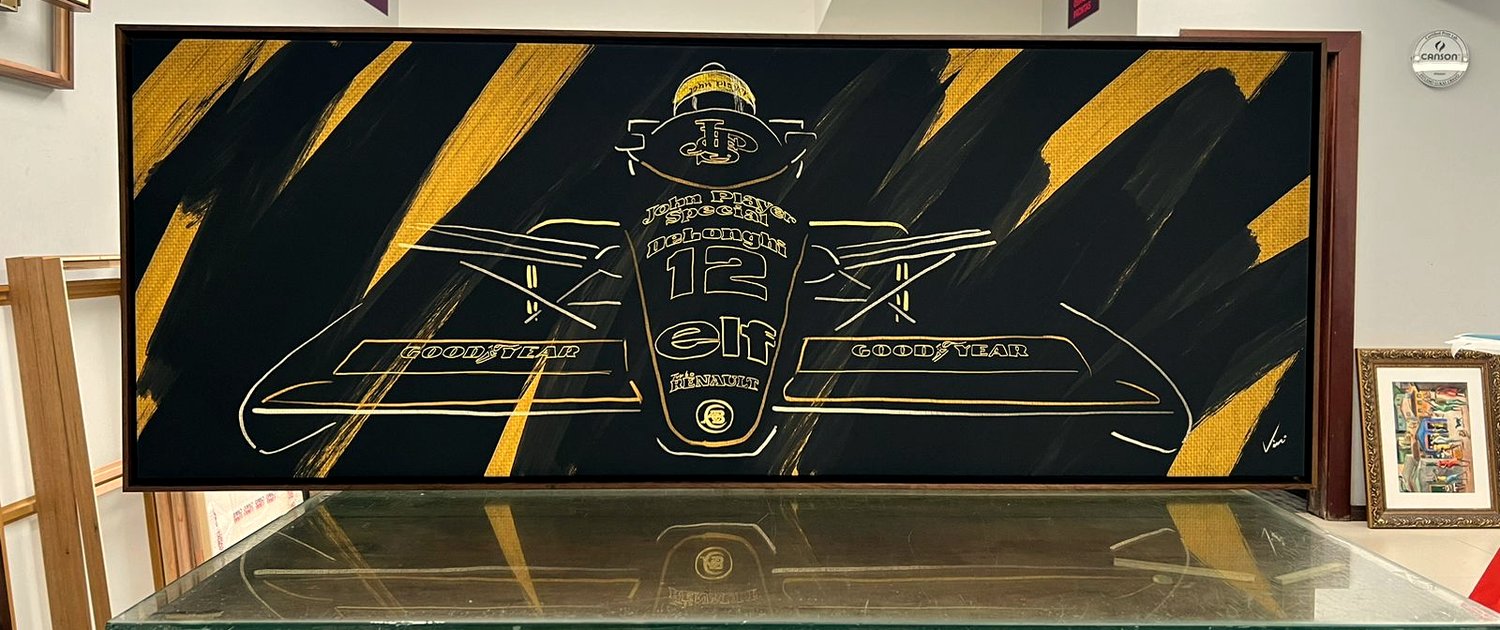 Obra Lotus 97T na mesa de montagem do Estúdio Lukas Cravo